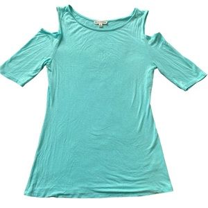 Zenana Outfitters. Size Small.